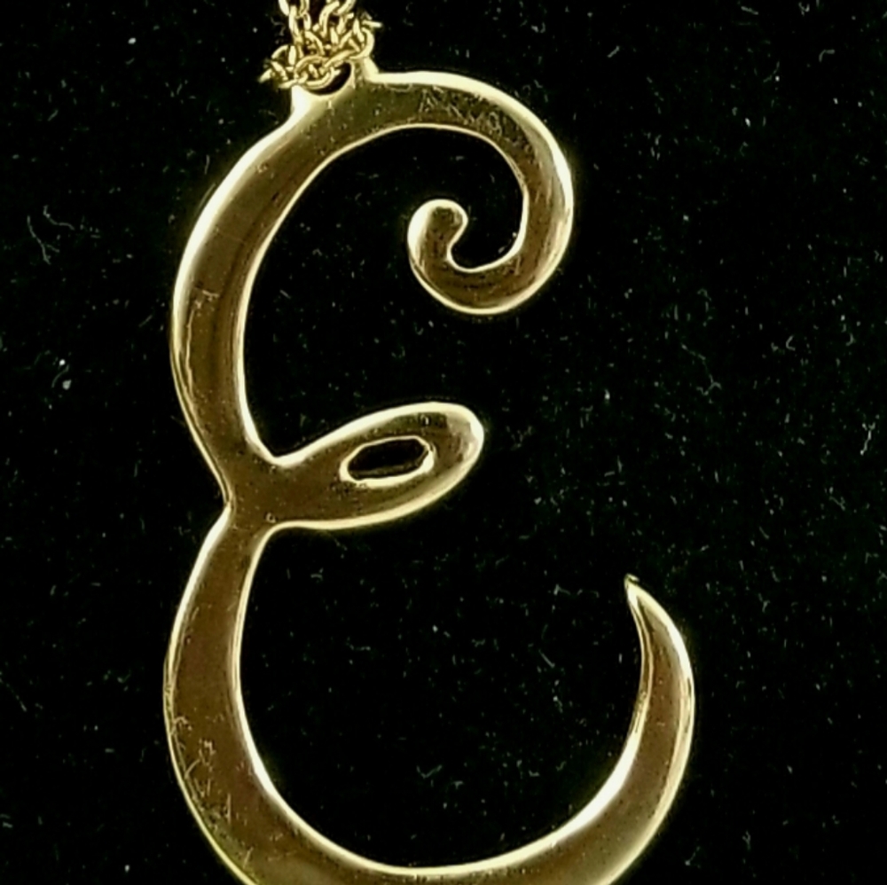2" Gold Tone Initial E Pendant On Chain